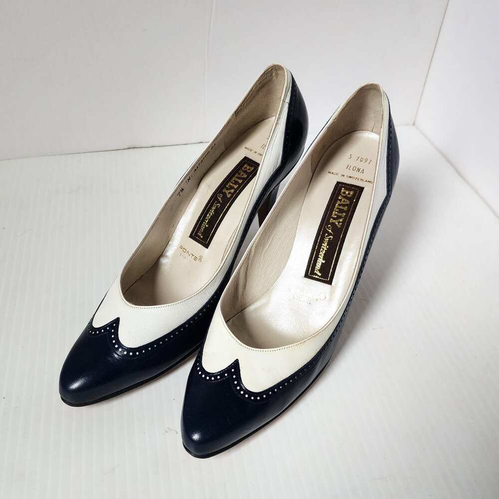 Vintage Bally Ilona Navy + White Kidskin Wingtip Pumps -Sz 7.5 N